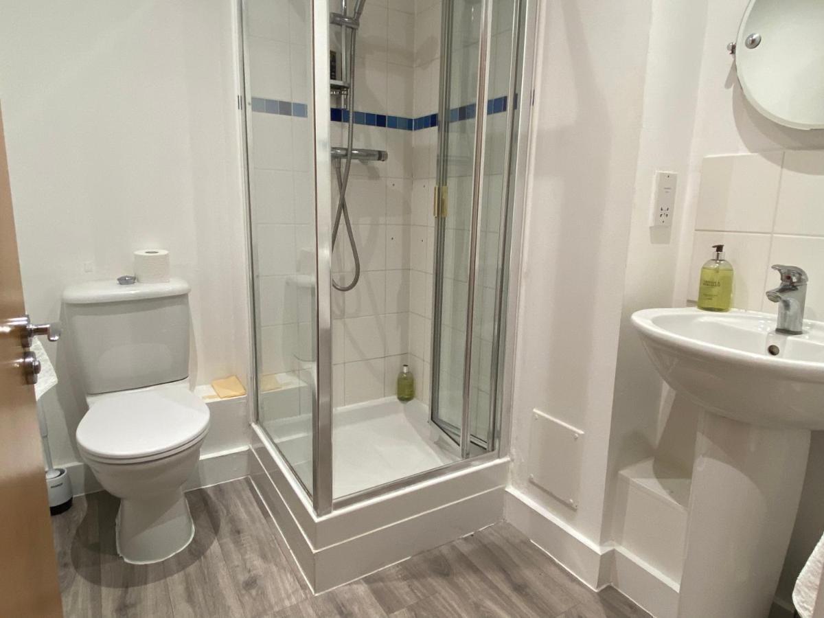 2 Bedroom Near Ocean Village Marina Port Apartment Southampton Zewnętrze zdjęcie