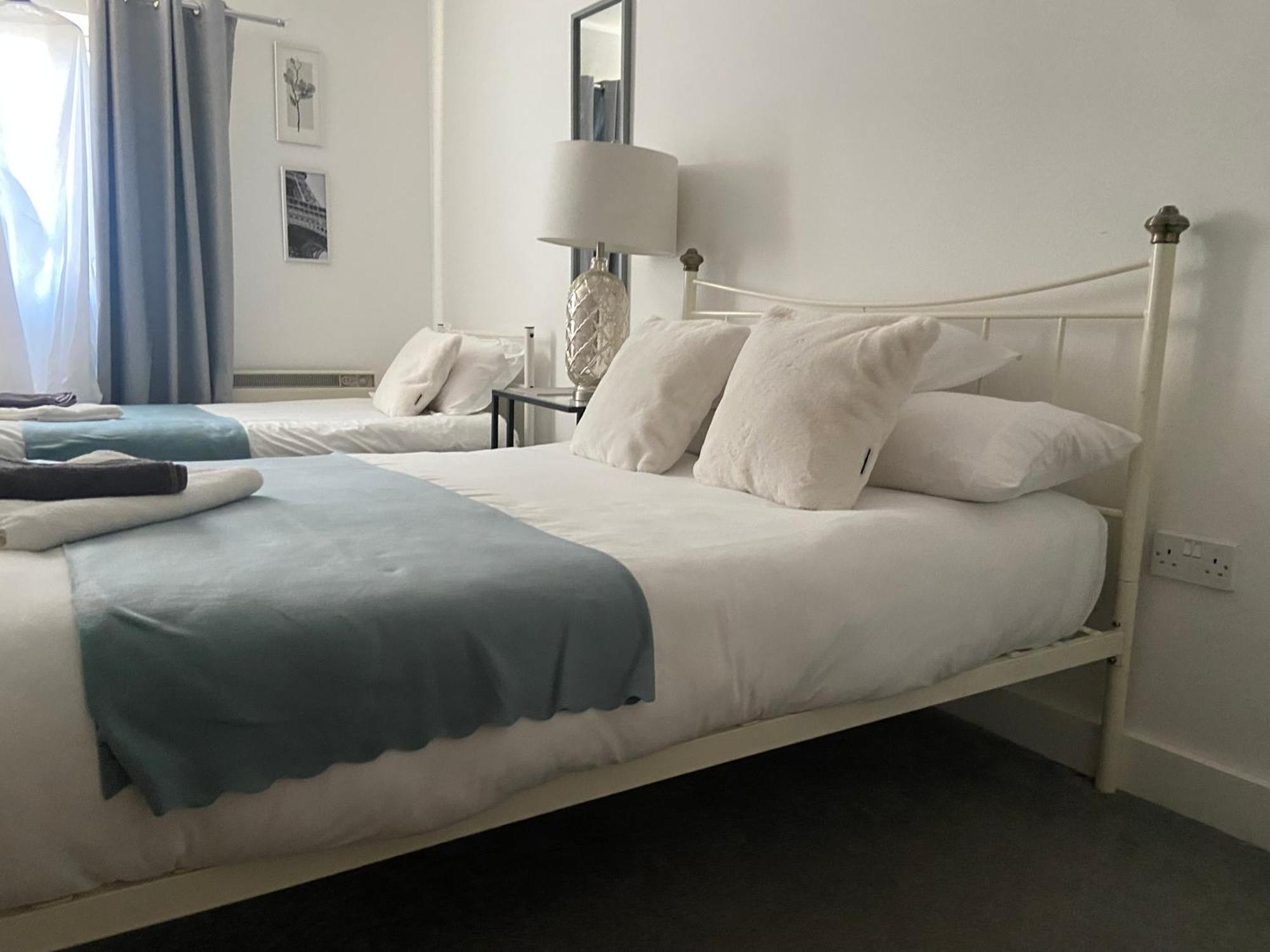 2 Bedroom Near Ocean Village Marina Port Apartment Southampton Zewnętrze zdjęcie