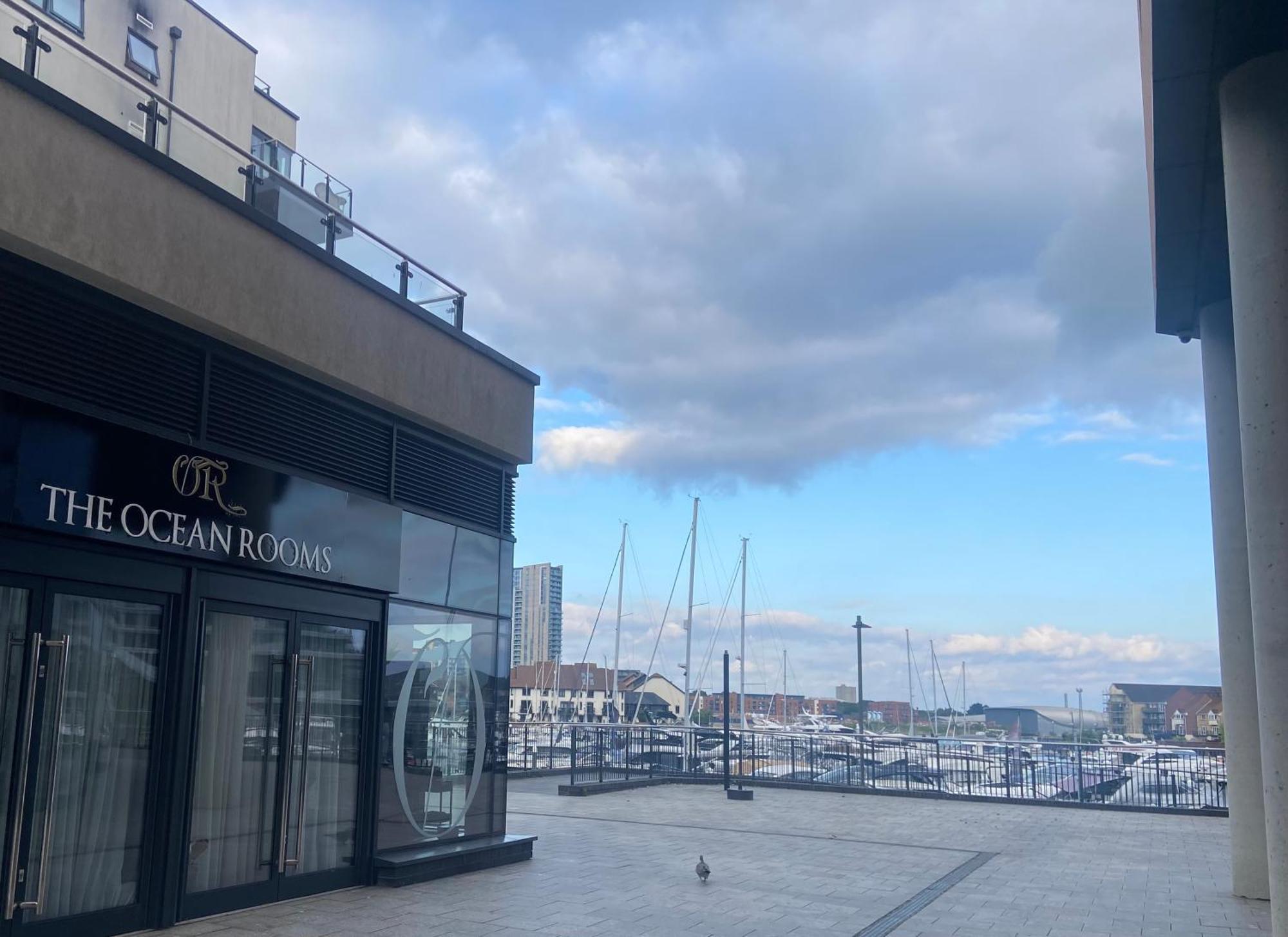 2 Bedroom Near Ocean Village Marina Port Apartment Southampton Zewnętrze zdjęcie