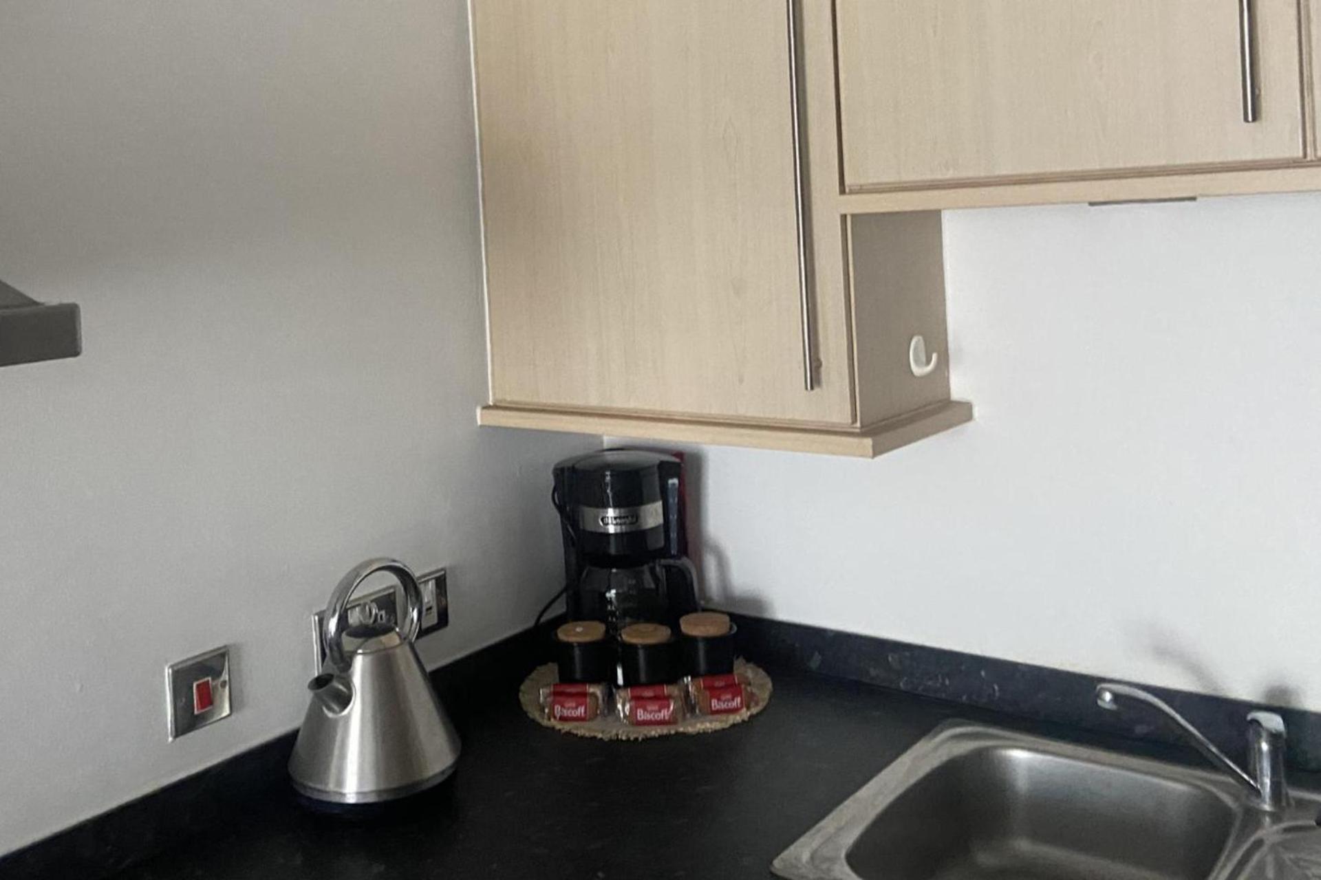 2 Bedroom Near Ocean Village Marina Port Apartment Southampton Zewnętrze zdjęcie